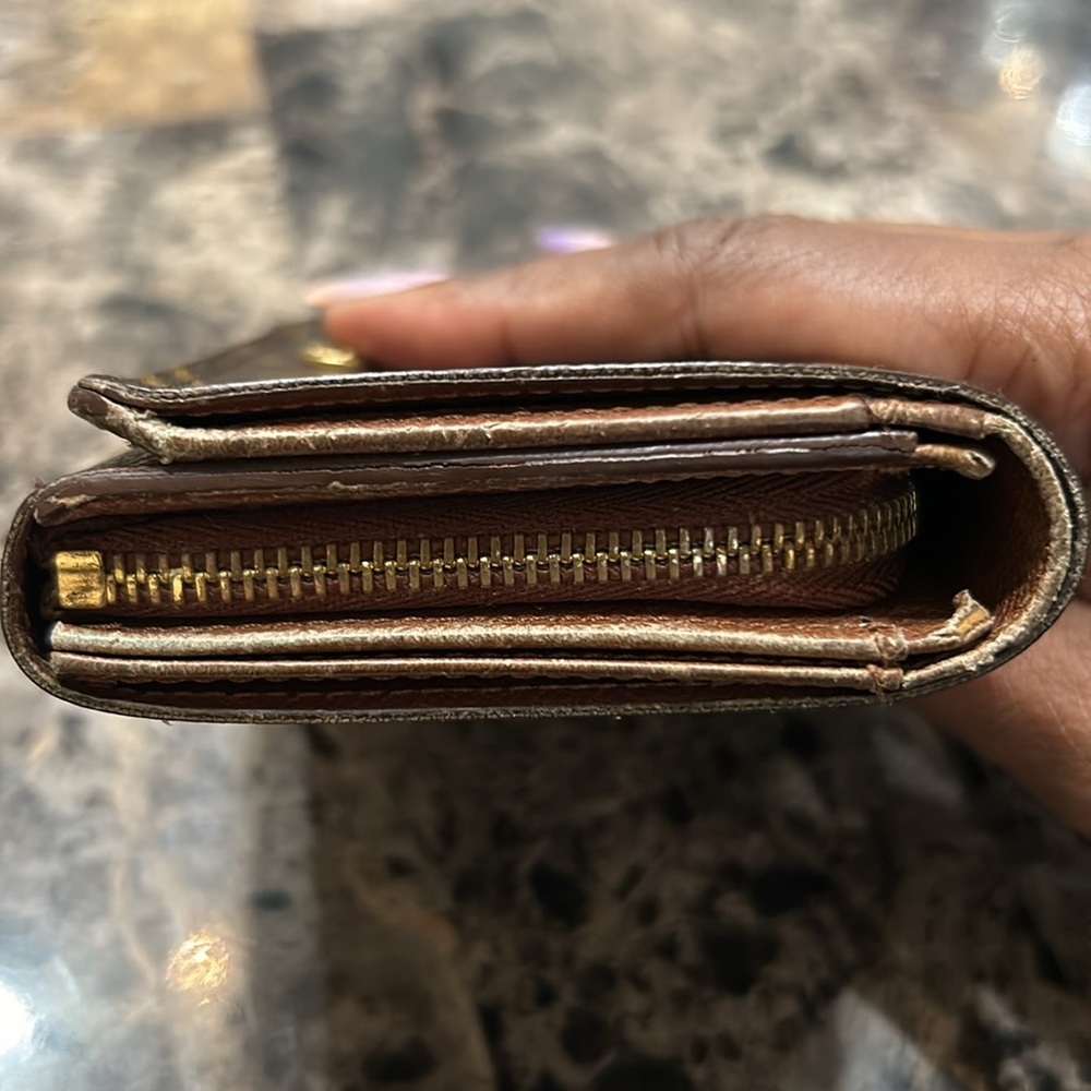 LV Mono Snap Wallet - Picture 12 of 15